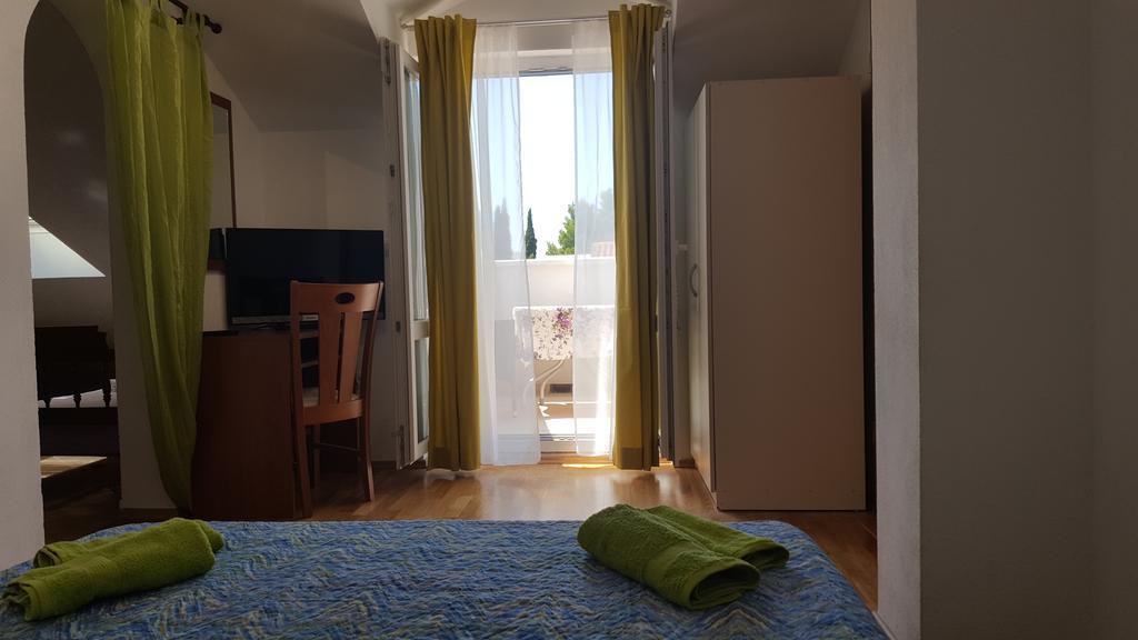 Apartments Andrijasevic Макарска Екстериор снимка
