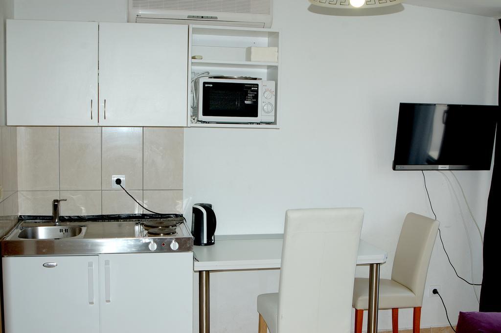 Apartments Andrijasevic Макарска Екстериор снимка